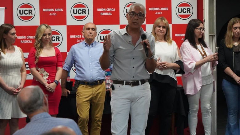 El presidente de la UCR Junín consideró que "Macri hizo lo correcto"