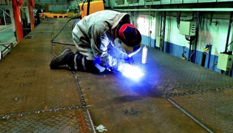 Industria bonaerense en rojo: despidos, cierres y suspensiones