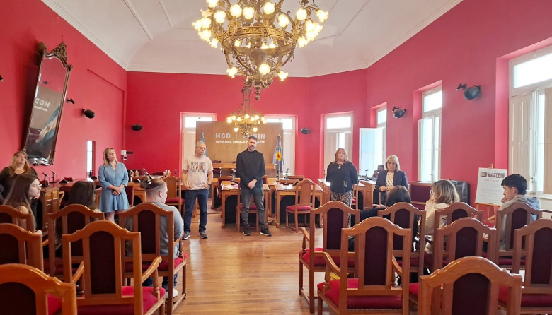 Cuestionan la exclusión de escuelas públicas del Concejo Deliberante Estudiantil