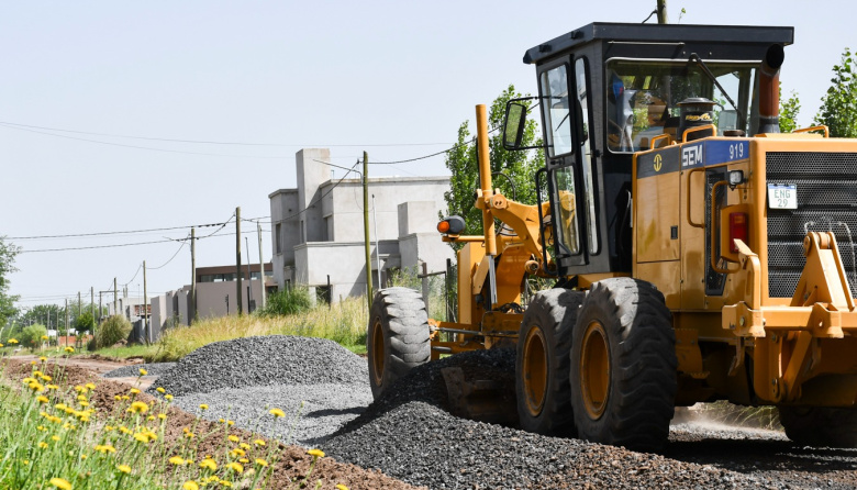 Iniciaron las obras de consolidado de calles en el barrio Las Rosas