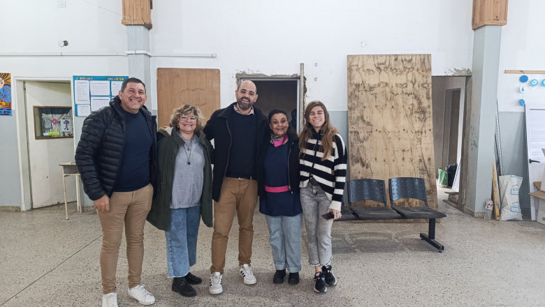 Avanzan obras en el CEC N° 801 con nuevos sanitarios para la comunidad educativa
