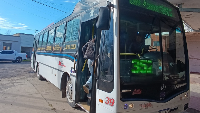 Municipios y provincia: inició servicio de colectivos entre Alberti y Mercedes