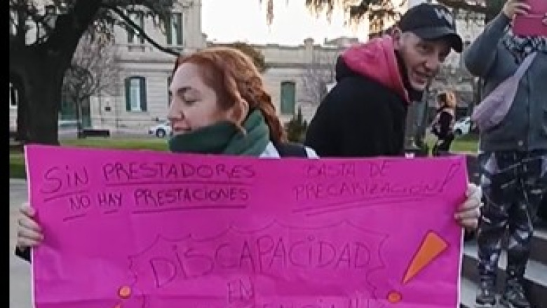 En Junín también hubo manifestación tras el veto de Milei