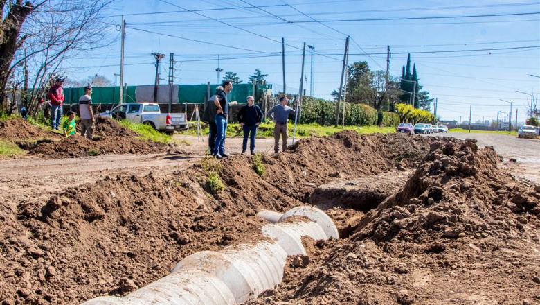 Petrecca destacó nuevas obras hídricas: "ya se resolvieron más de 500 puntos críticos"