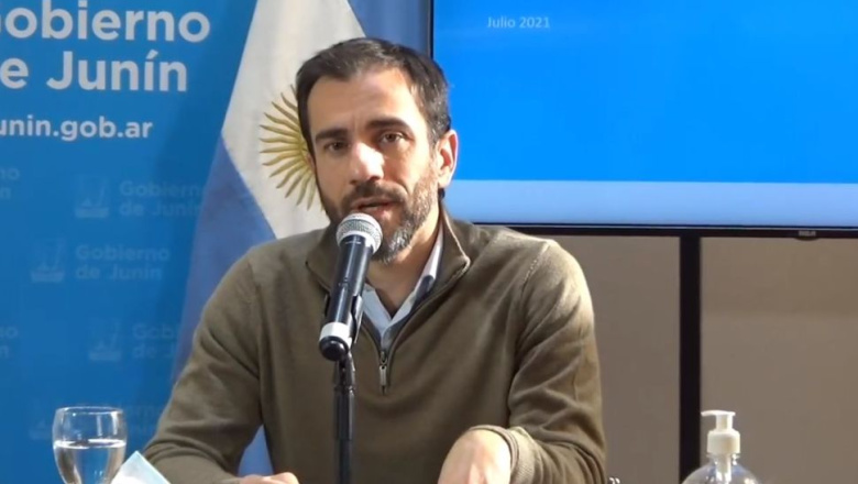 Petrecca apoyó el financiamiento universitario y marcó diferencias con Milei