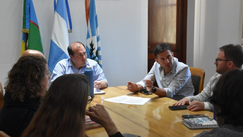 Recoulat y su par de Tres Lomas abordaron temas en conjuntos