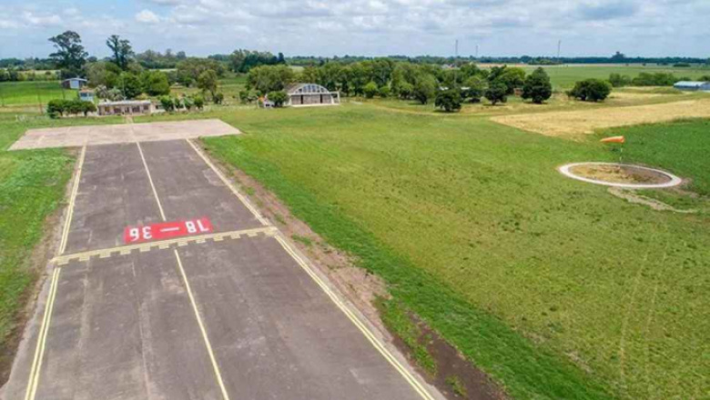 Junín moderniza su aeródromo con un nuevo sistema de balizamiento