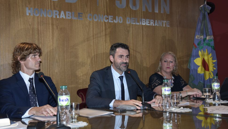 Fiorini reemplaza a Petrecca y analiza cambios en la estructura municipal