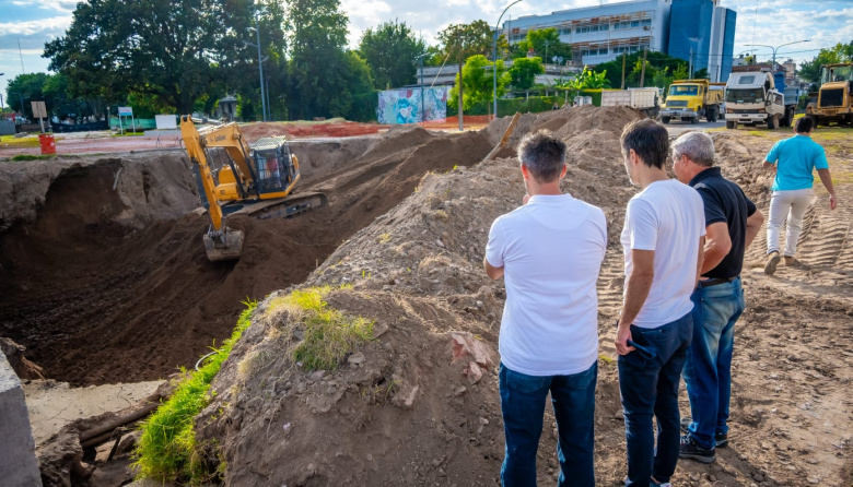 Avanza la obra del paso bajo nivel de Rivadavia y aseguran que sigue según lo planificado