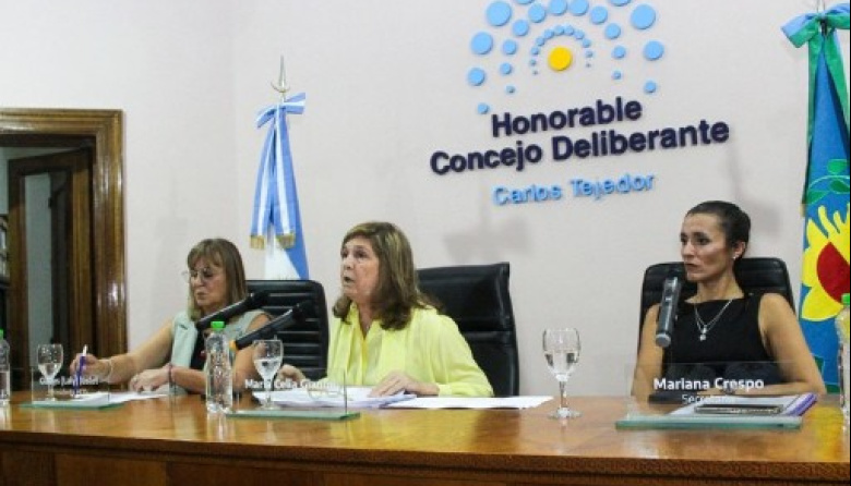 Gianini marcó “ausencia del Gobierno nacional” y ratificó que seguirá impulsando obras en Carlos Tejedor