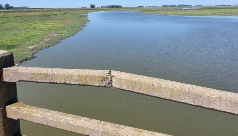 Con la licitación en marcha, empresas analizaron en Mechita el dragado del Río Salado