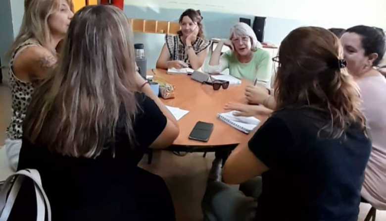 Educación y Justicia articulan acciones en escuelas para abordar problemáticas juveniles