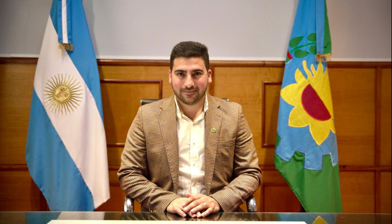 El municipio pedirá un crédito para terminar la Escuela 8 y apunta a la falta de financiamiento nacional y provincial