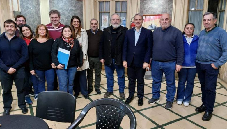 Chacabuco acordó un aumento salarial del 10,5% y un bono para municipales