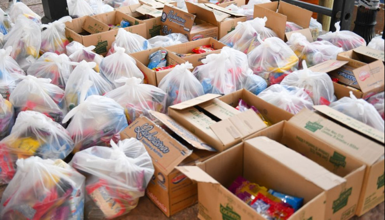 Intendentes reclaman fondos alimentarios en medio de la crisis y crece la presión sobre municipios
