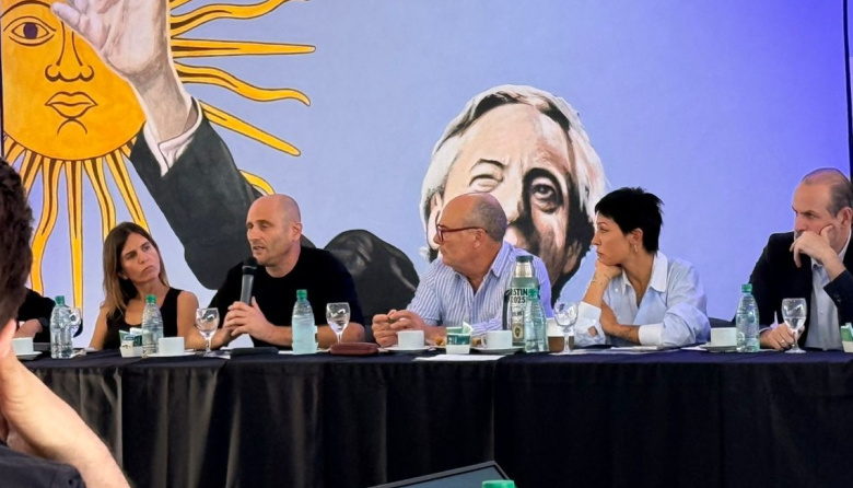 Desde la Cuarta, Lago respaldó a Kicillof y pidió reorganizar al peronismo