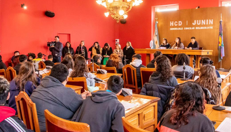 Reclamo por la falta de convocatoria al Concejo Deliberante Estudiantil