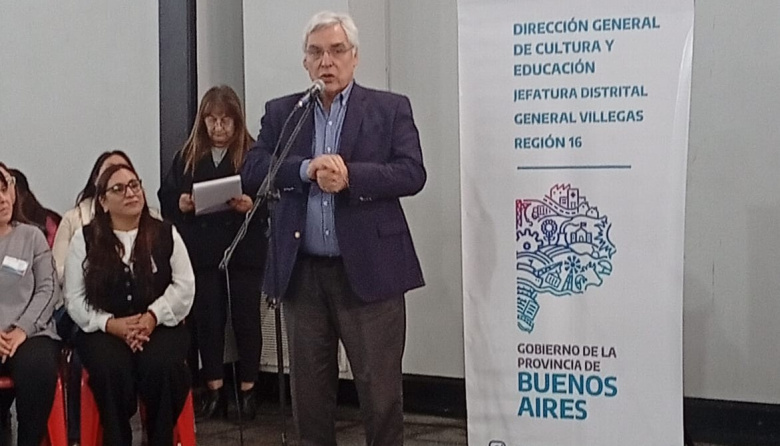 Alegre pidió estimular a los "jóvenes para que encuentren las posibilidades que ofrece el desarrollo"