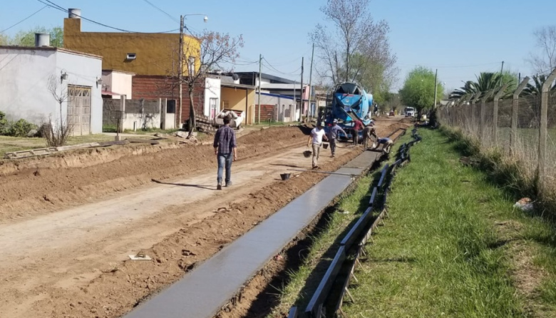 Lincoln aprobó un programa para financiar obras con aportes de vecinos y el Municipio