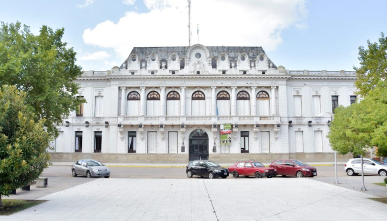 Pehuajó: denuncian que habría 30 personas no domiciliadas en el distrito contratadas en prensa