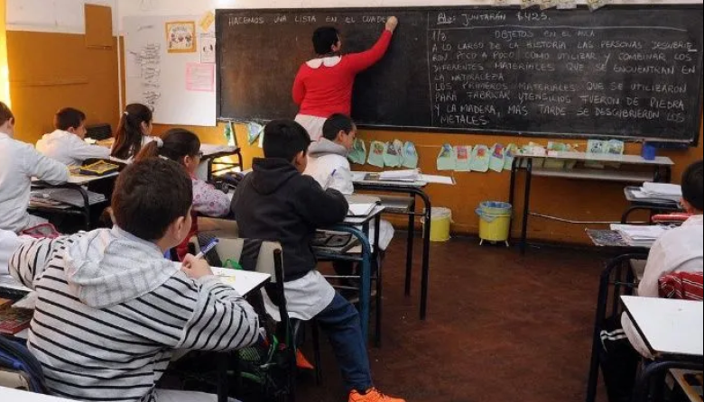Frente de Unidad Docente asegura que "la situación salarial es agobiante" en PBA