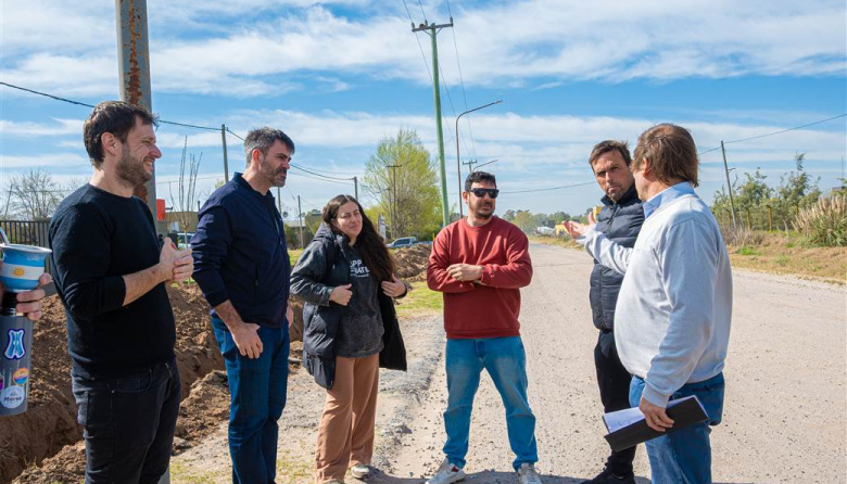 Fiorini anunció una inversión de $100 millones para extender la red de agua