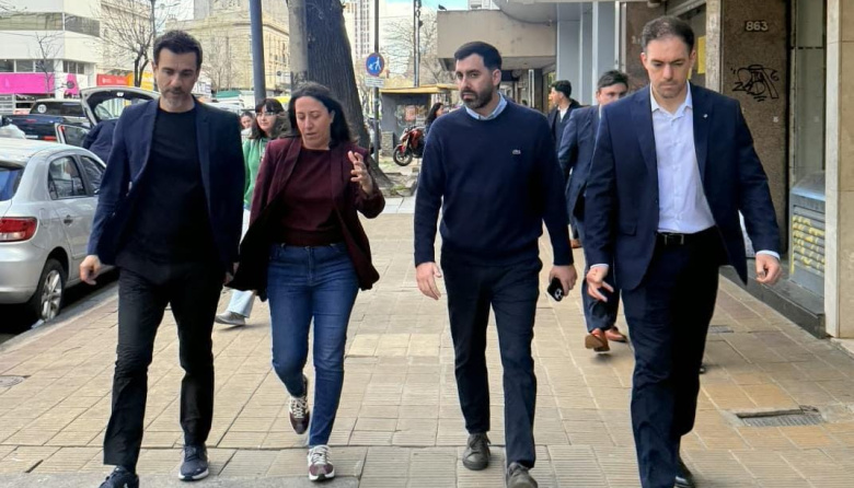 "Próximo Paso": Petrecca profundiza su perfil bonaerense con una recorrida por La Plata