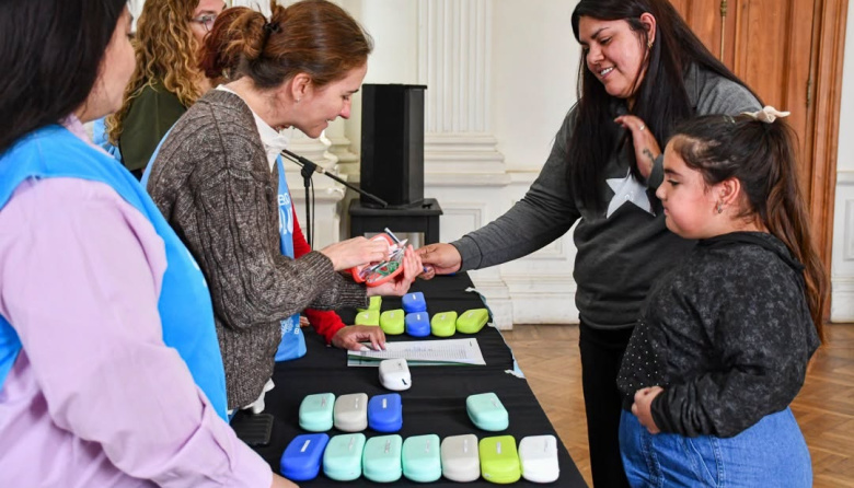 Con 40 alumnos beneficiados, el municipio realizó una nueva entrega de anteojos del Programa Ver Para Aprender