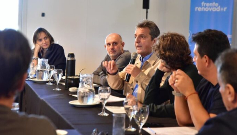 Massa habló de construir una alternativa y relativizó su rol personal