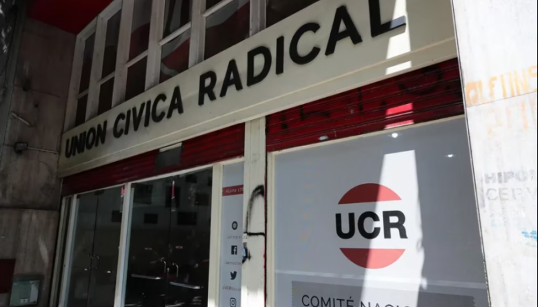 La UCR repudió los ataques de Milei al periodismo y habló de gravedad institucional