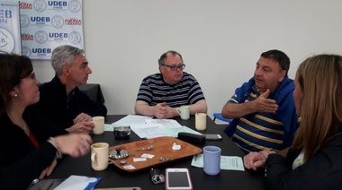 Meoni prometió a docentes oponerse a una eventual reforma jubilatoria
