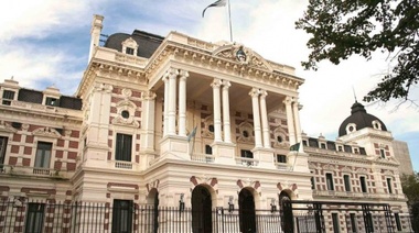 A horas de la veda electoral, Vidal volvió a reclamar por fondo del conurbano