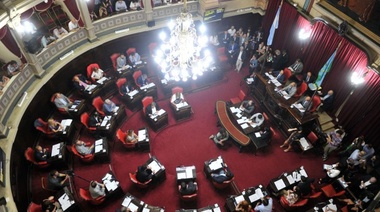 Vidal tiene Presupuesto, ley de Impuestos y Pacto Fiscal