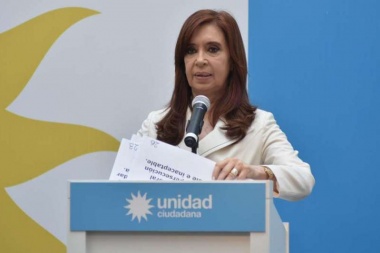 Cristina responsabilizó a Macri por la persecución política que sufre