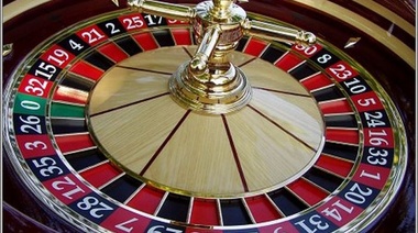 Vidal aseguró que irán restringiendo gradualmente la oferta de juego legal