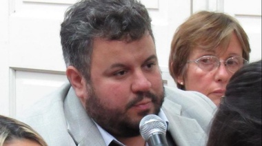 Mazzutti consideró que el gobierno "vende humo" para tapar lo de Triaca