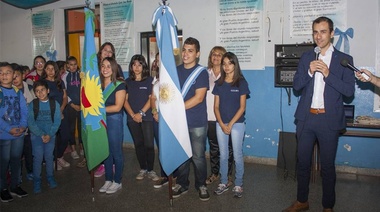 Petrecca parafraseó a Macri en el acto de apertura del secundario: "es una fábrica de sueños"
