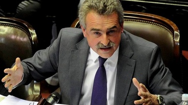 Rossi: "Falta conducción política del oficialismo y eso hace que las internas florezcan”