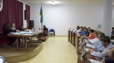 Concejales cobraron de más y ahora deberán devolver el dinero