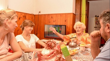Giaccone recorrió el barrio Las Morochas y dialogó con vecinos y comerciantes