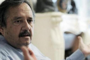 Crítico con la UCR, Alfonsín dijo que el DNU es “inconstitucional”