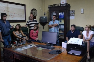 Le piden a Petrecca que resuelva la situación de los trabajadores de Ferrobaires