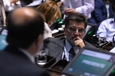 Oficialismo pide apoyo de la oposición para aprobar la eliminación de los impuestos