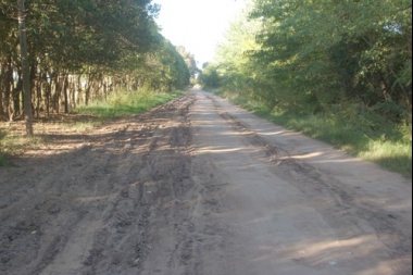 Analizaron plan de reparación de los caminos rurales con funcionarios provinciales
