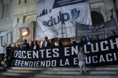 UC reclamó que Petrecca "interceda" para defender el presupuesto universitario