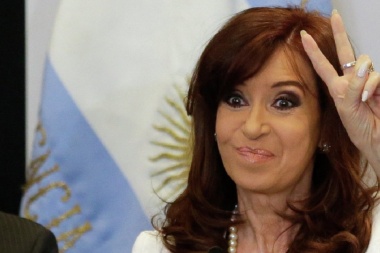 Concejal K de Villegas dijo que "el procesamiento contra CFK es para desgastarla"