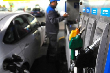 No es ficción, es real: ahora  YPF bajó hasta 1.5 por ciento el combustible