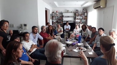 El Gen ensaya la unidad con el peronismo no k y el socialismo: “estamos cerca”, dijo López