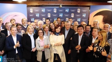 Señal política: expectativa por la presencia de Cristina en la cumbre del PJ