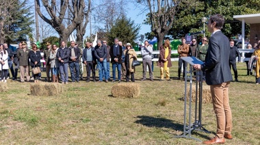 Acto oficial: Petrecca mencionó falencias del meonismo en el mantenimiento de caminos